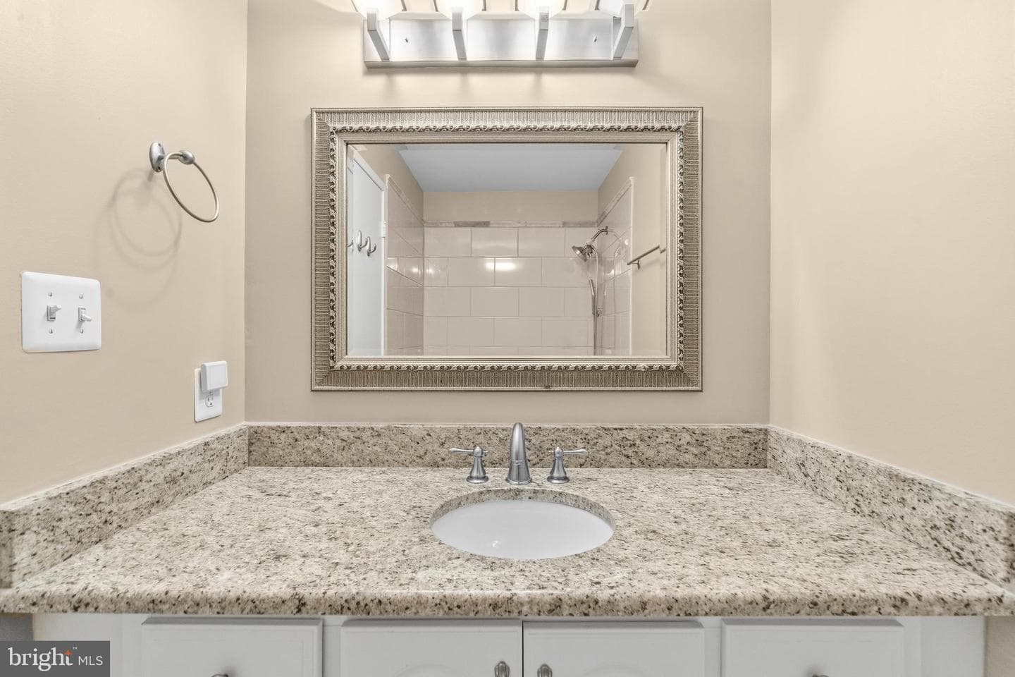 2105 South Bay Lane photo 43