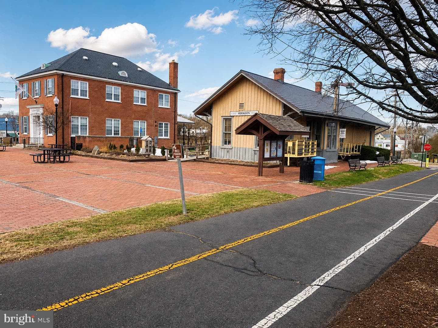 900 Barker Hill Road photo 37