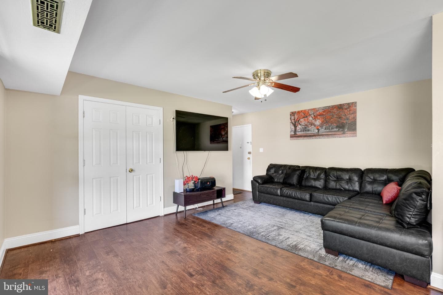 4943 Americana Drive #d-102 photo 6
