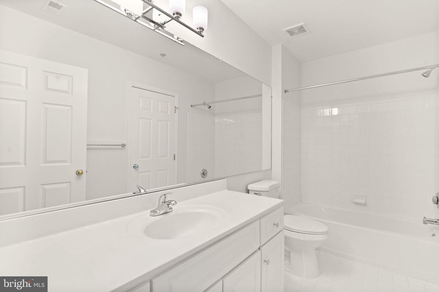 6990 Falls Reach Drive #408 photo 39