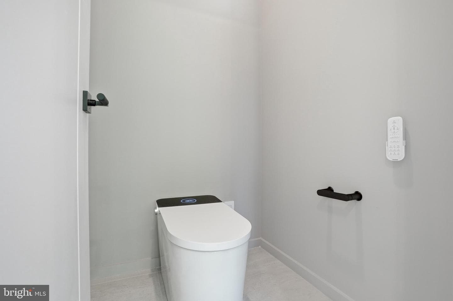 1803 Dumbarton Street photo 72