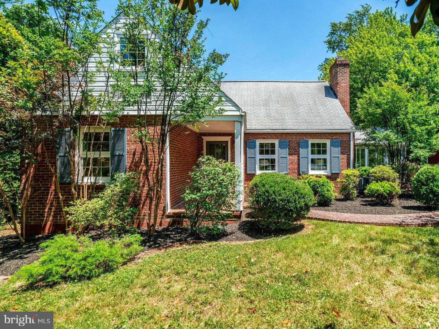 7107 Coventry Road photo 1