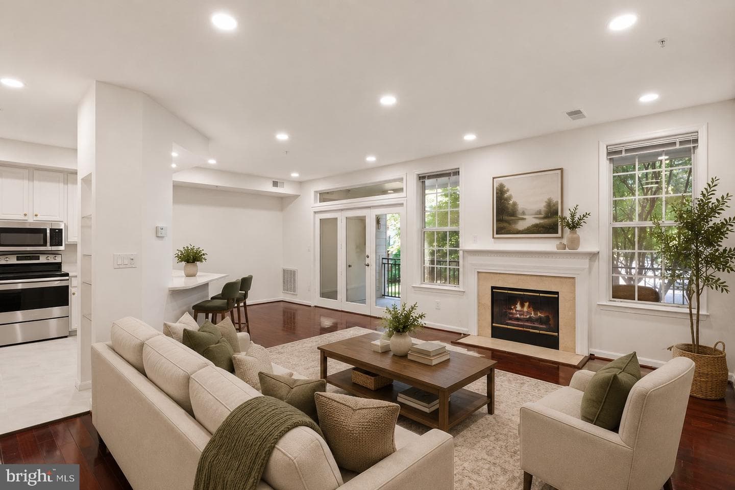 1324 Garden Wall Circle #b photo 3