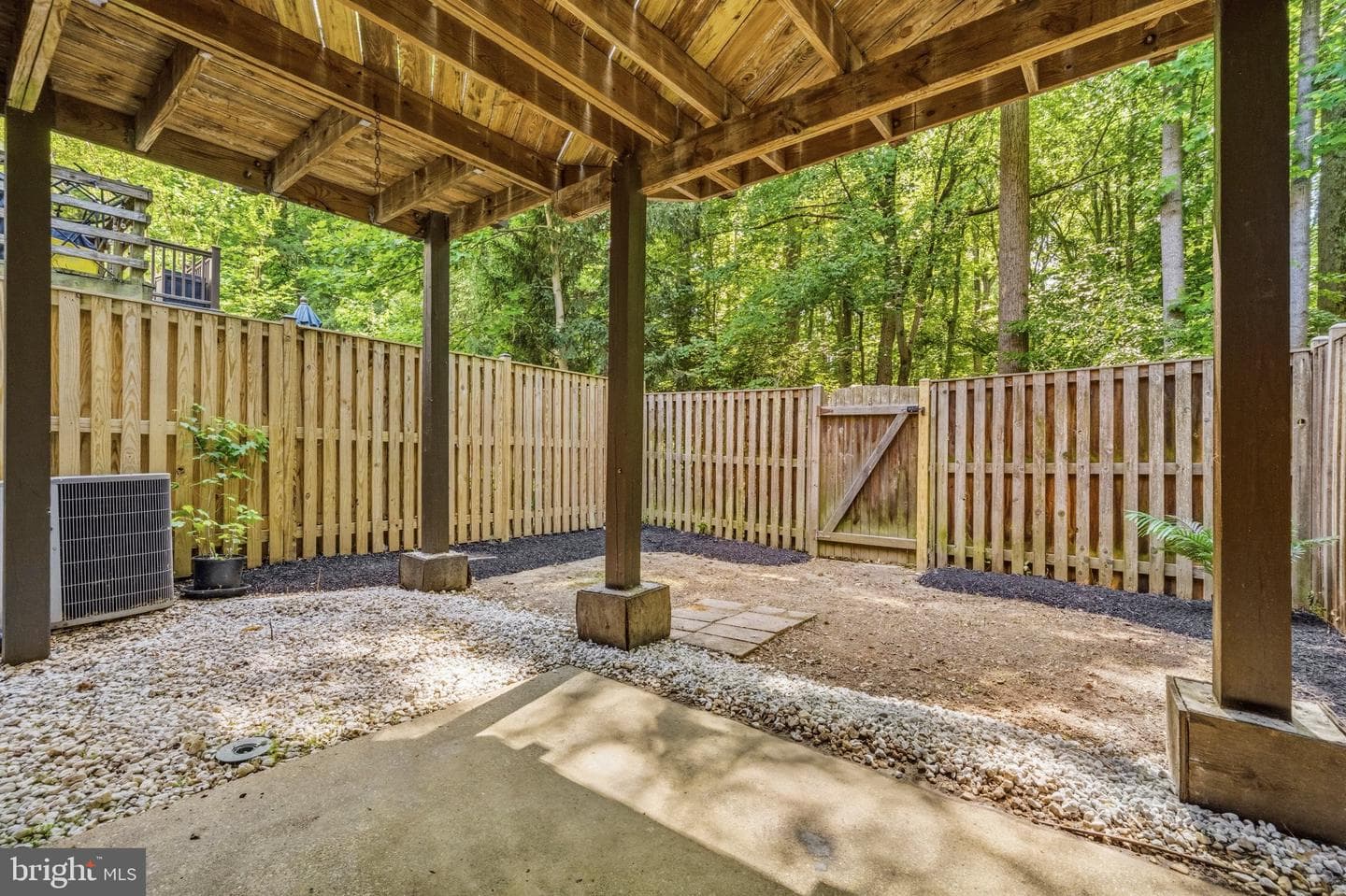 6088 Heatherwood photo 24