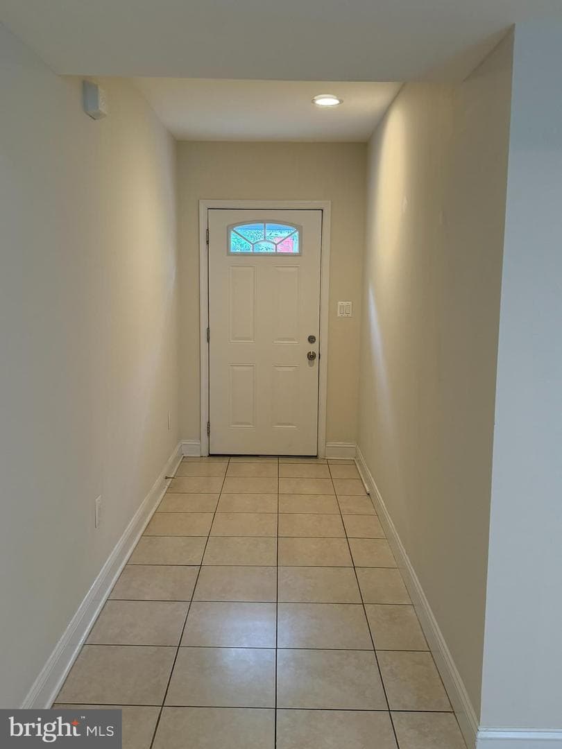 2923 Fairhill Road photo 33