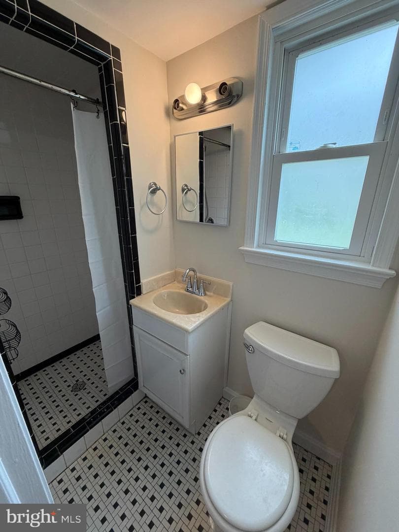 2923 Fairhill Road photo 42