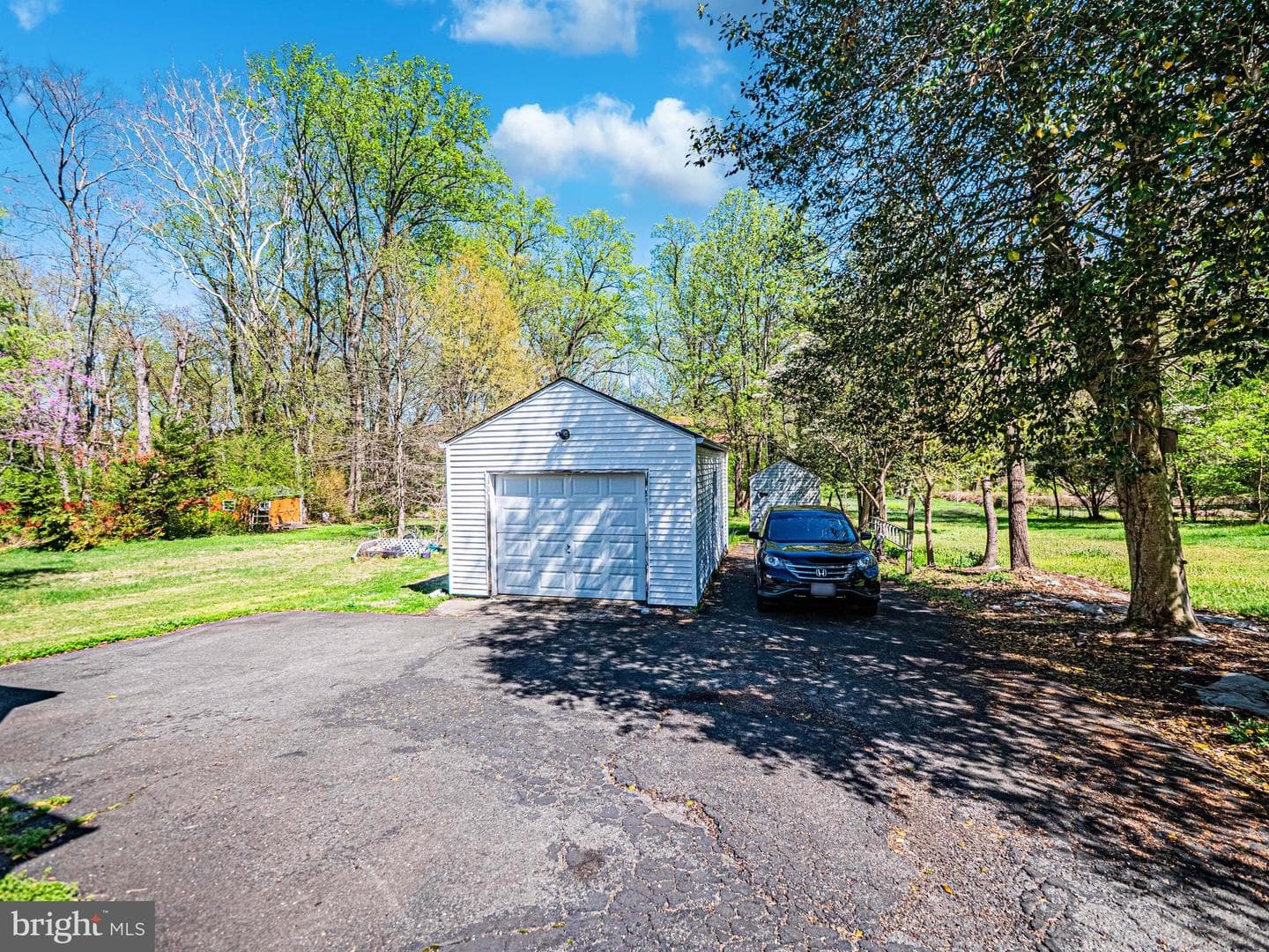 2923 Fairhill Road photo 51