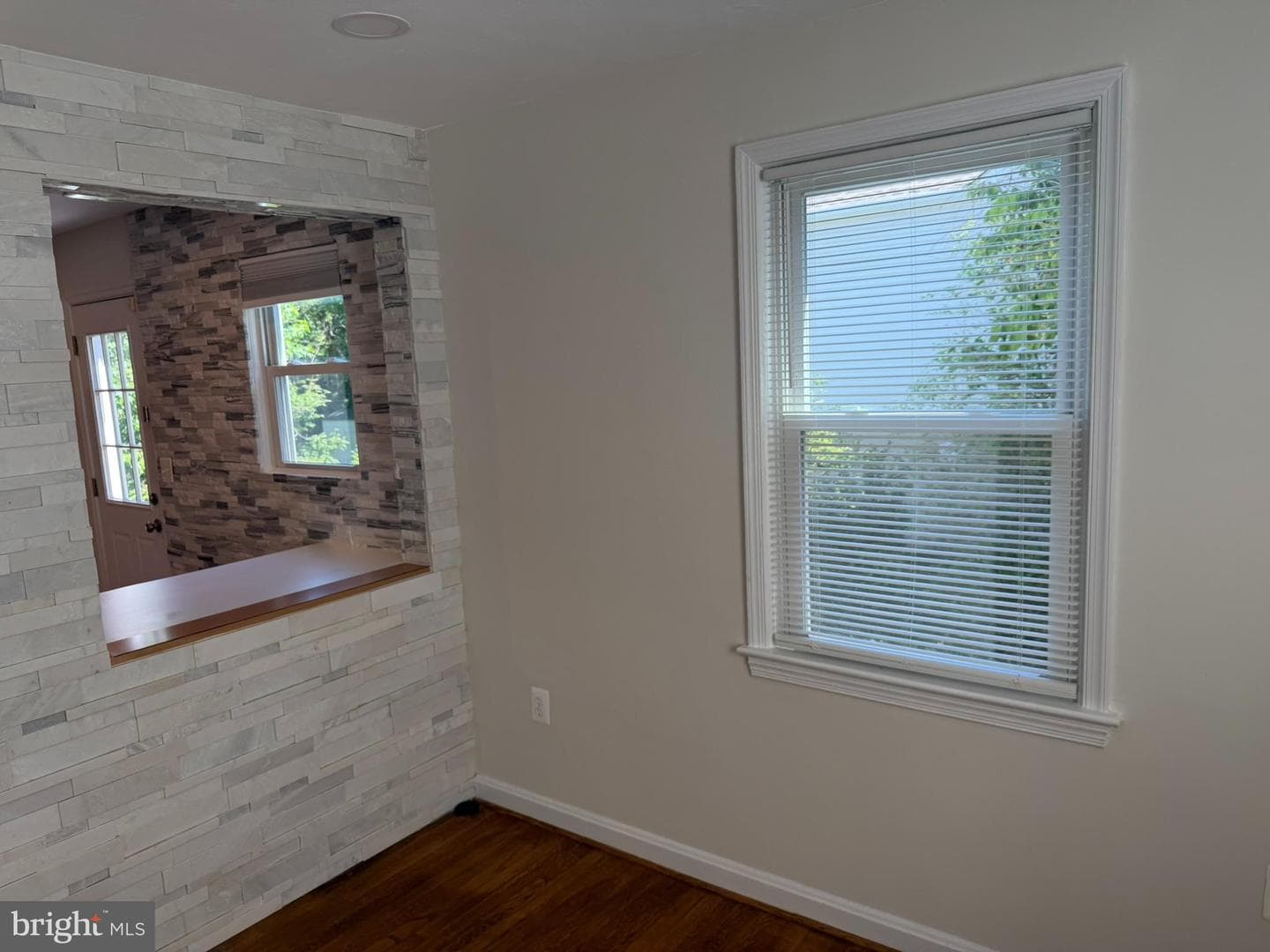 2923 Fairhill Road photo 7
