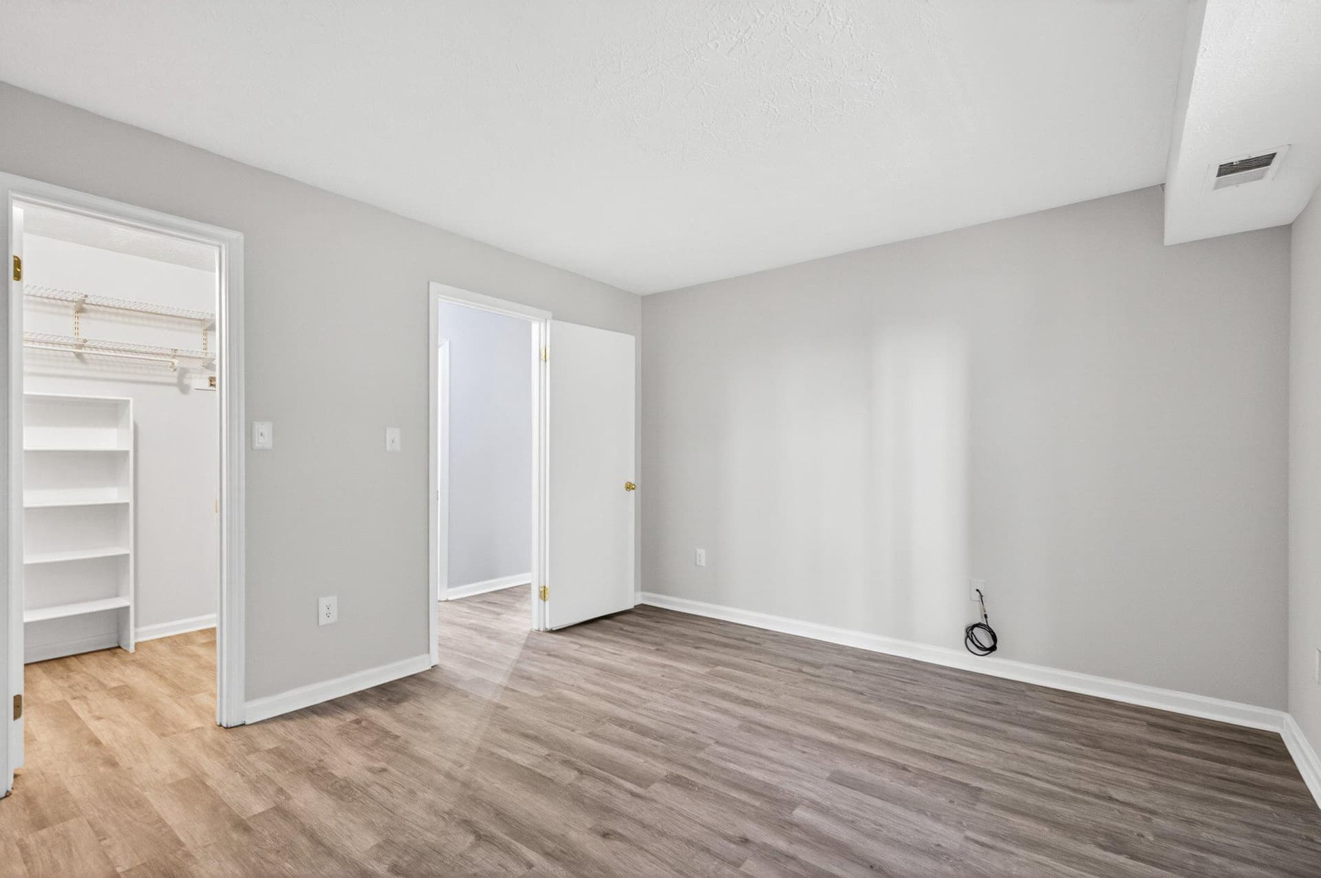 2281 Hunters Run Drive #2281 photo 19