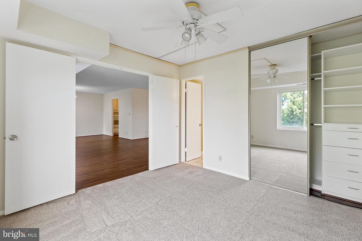 8370 Greensboro Drive #510 photo 34