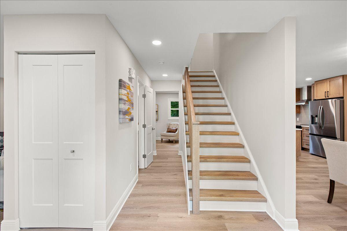 12210 Folkstone Drive photo 5