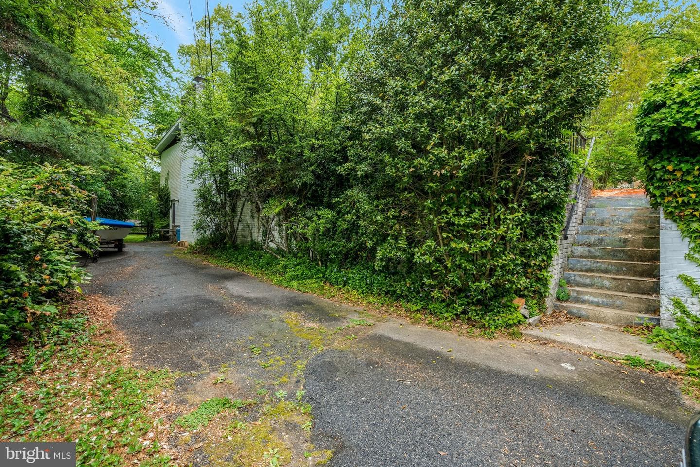 9932 Fairoaks Road photo 6