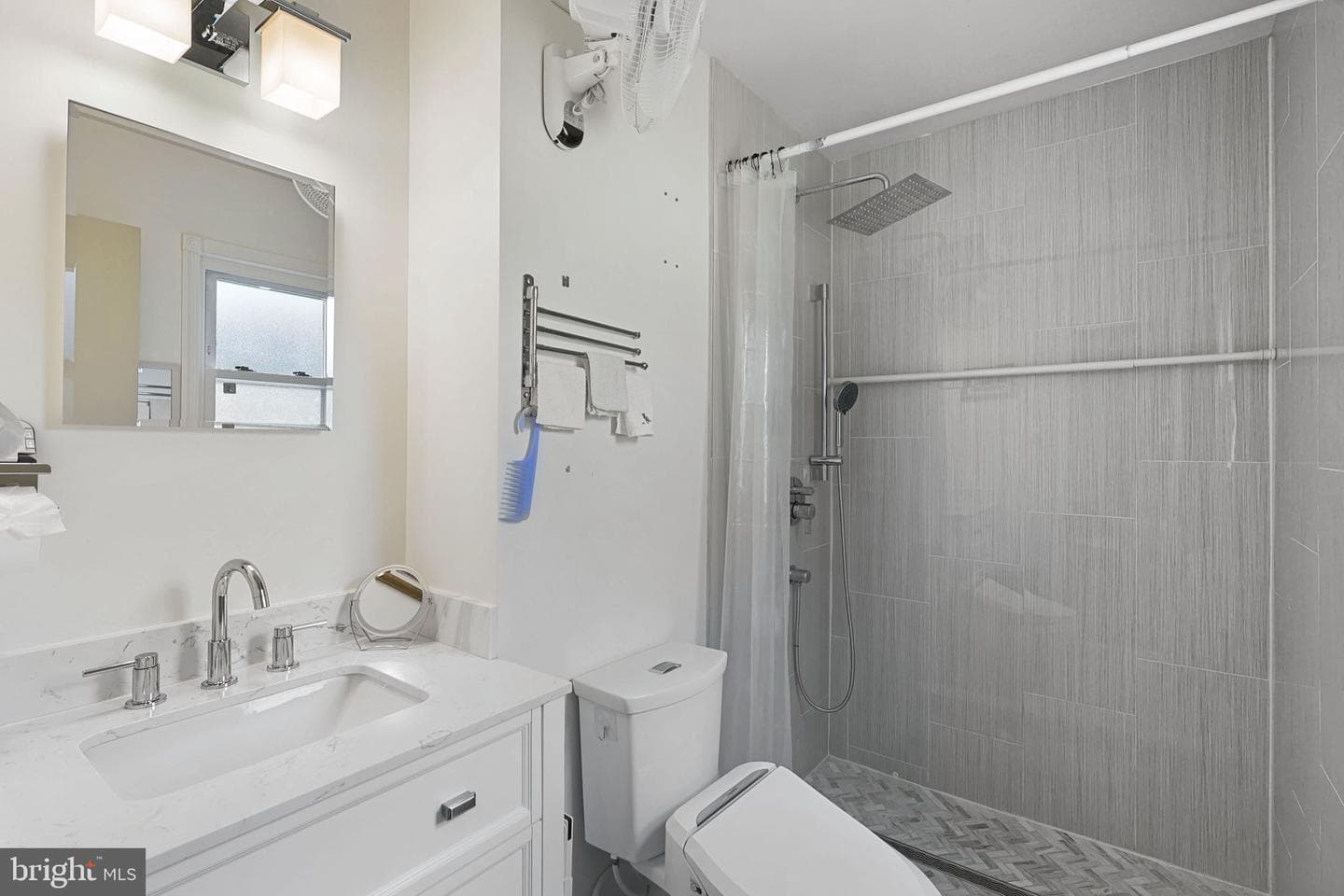 8418 Stone Gate Drive photo 15