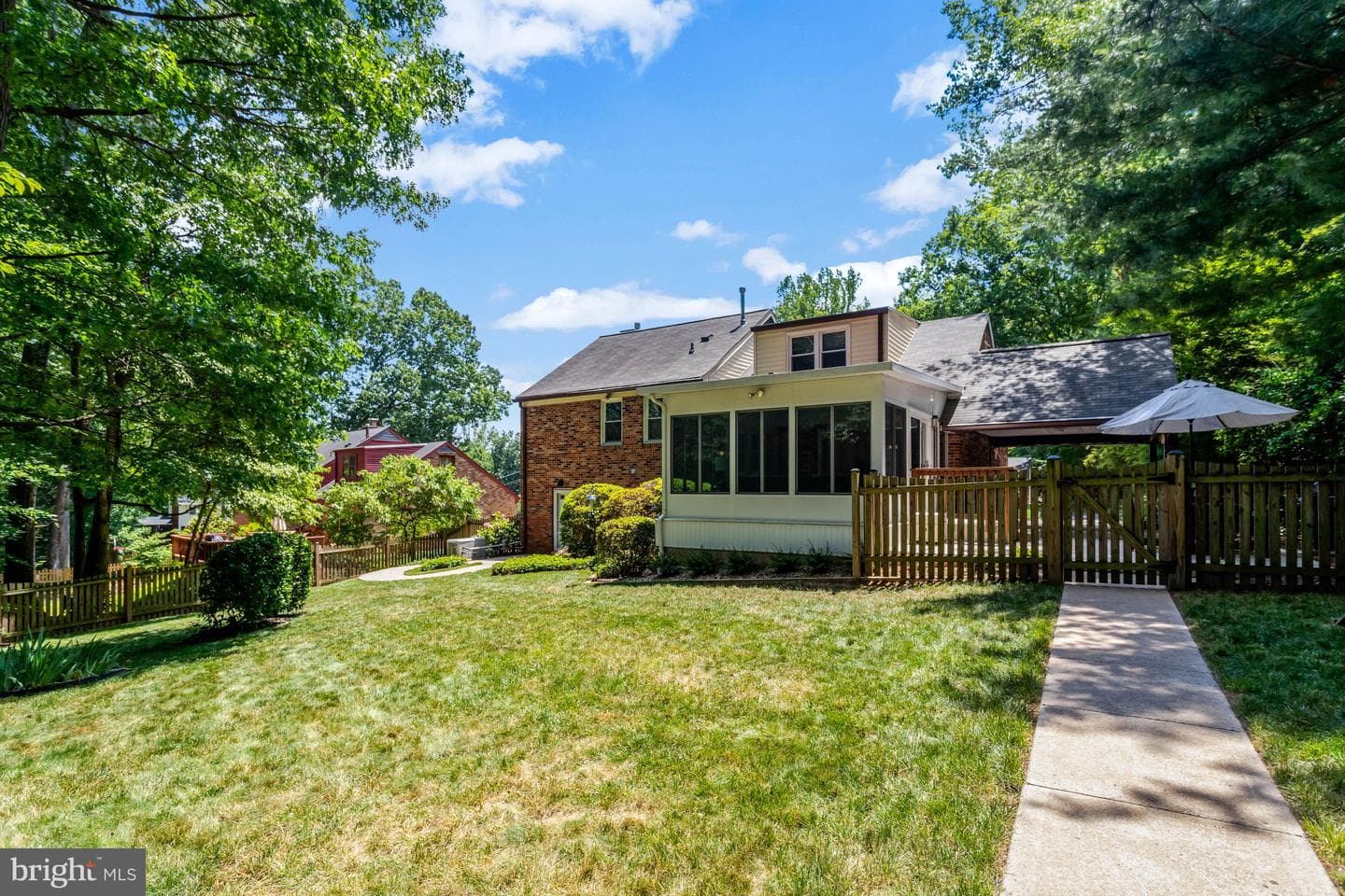 8916 Moreland Lane photo 42