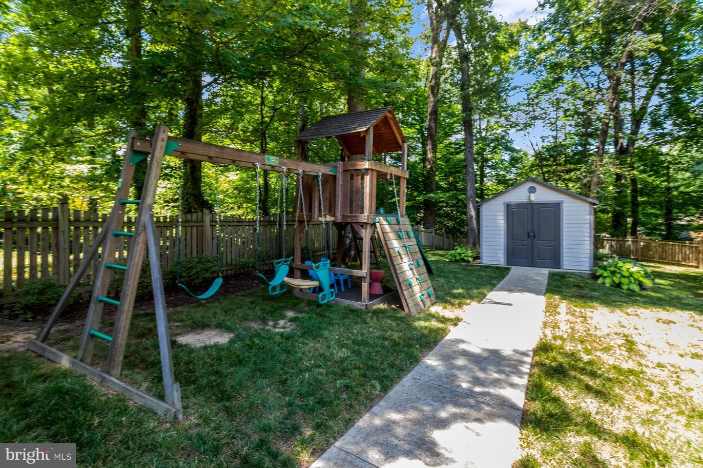 8916 Moreland Lane photo 44