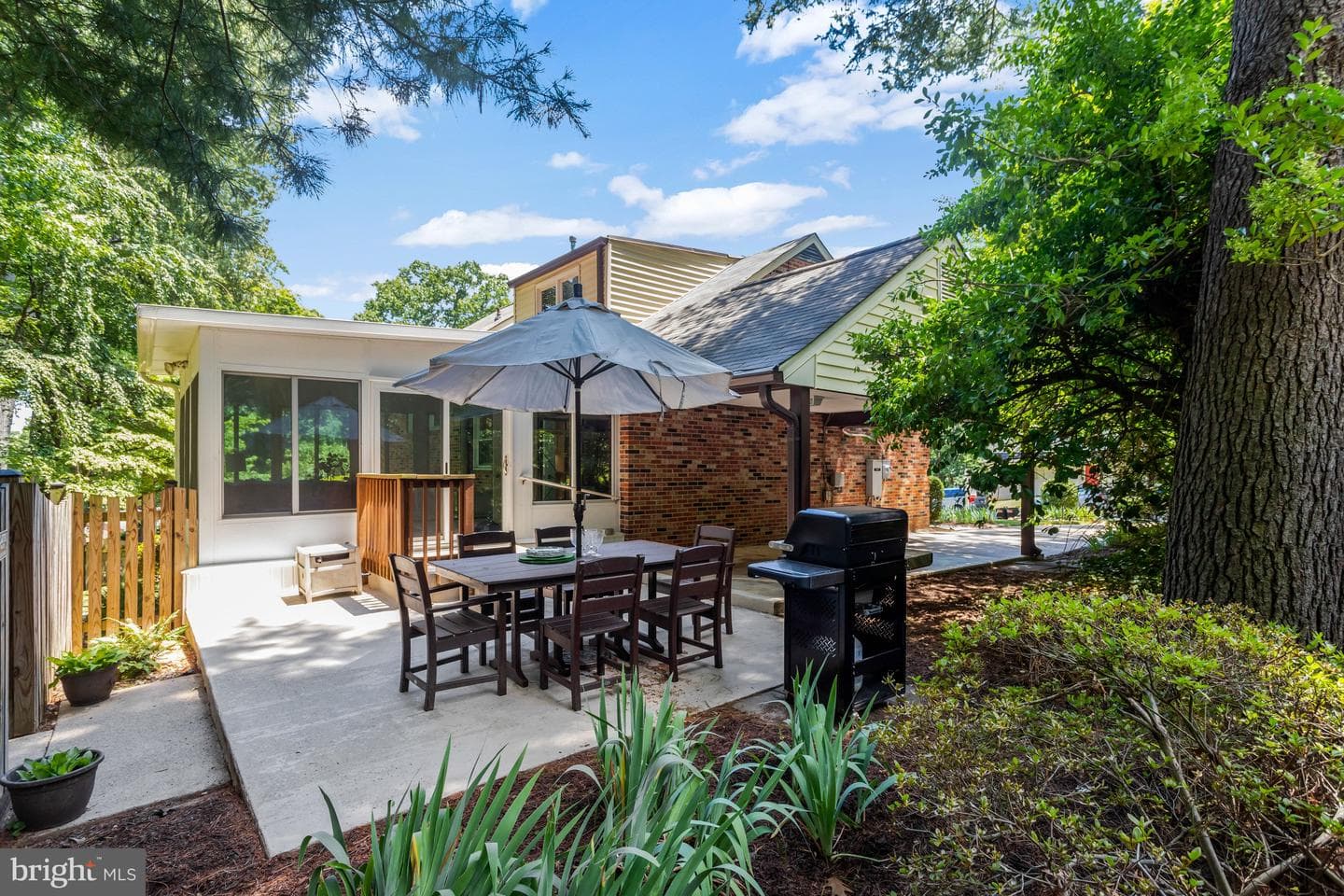 8916 Moreland Lane photo 46