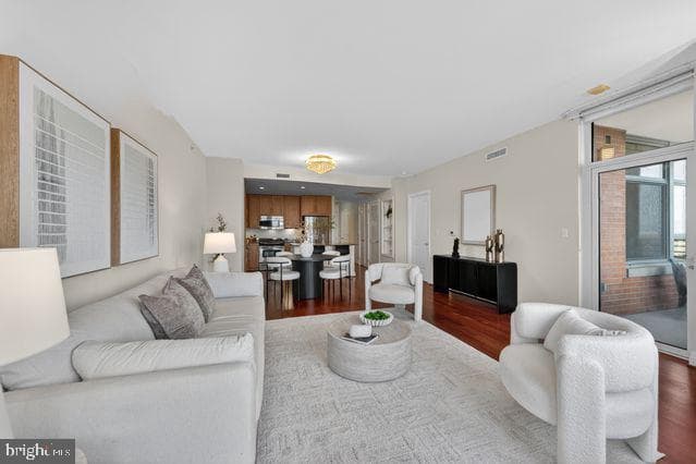 8220 Crestwood Heights Drive #1410 photo 18