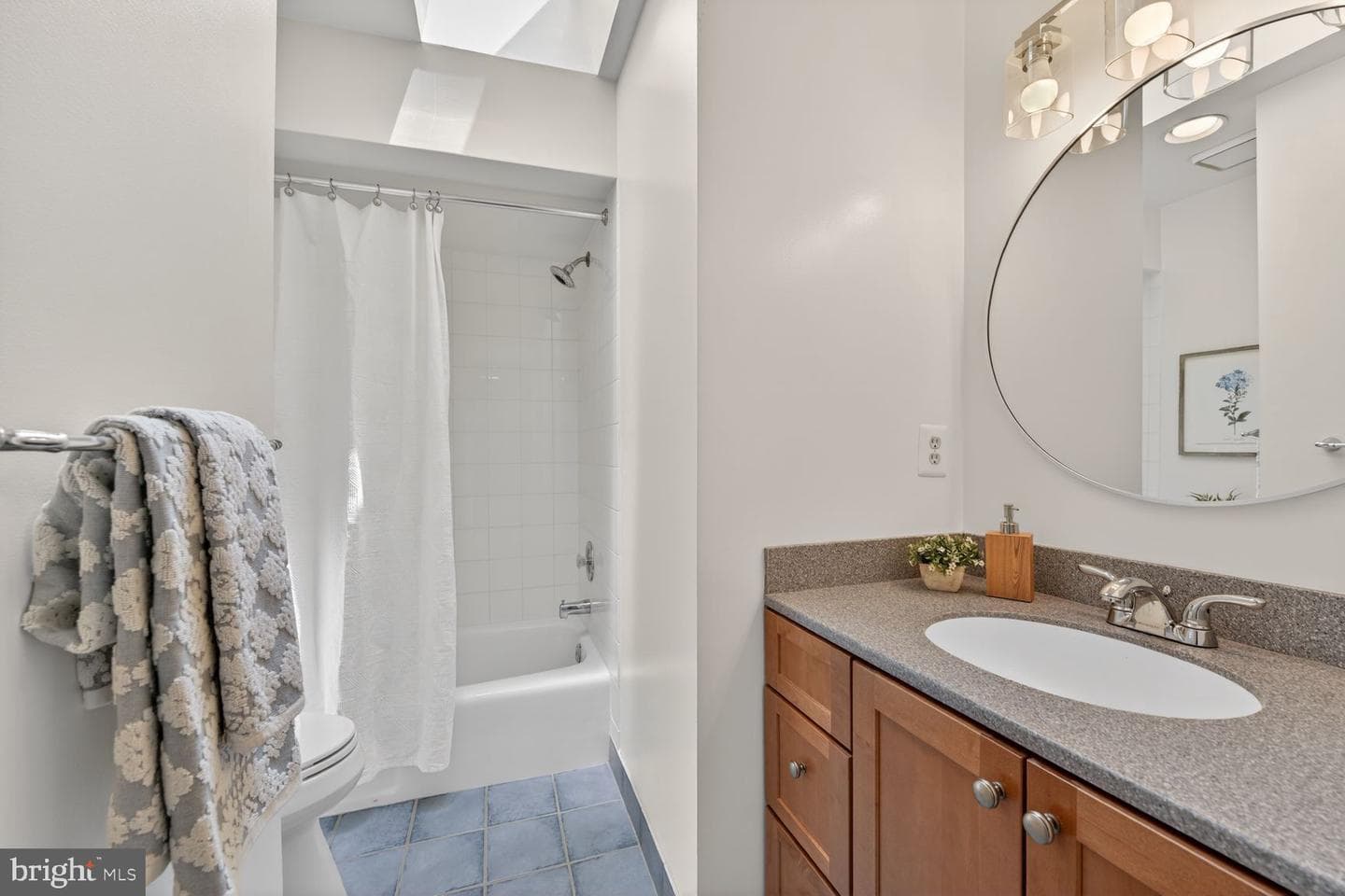 1579 Regatta Lane photo 29