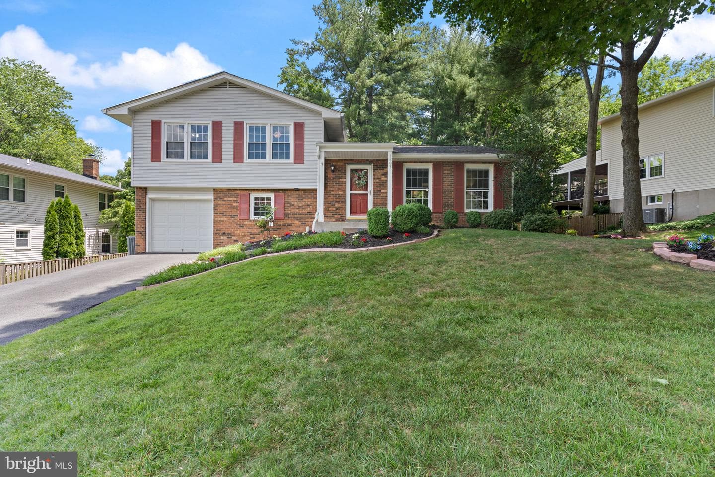 5803 Wood Laurel Court