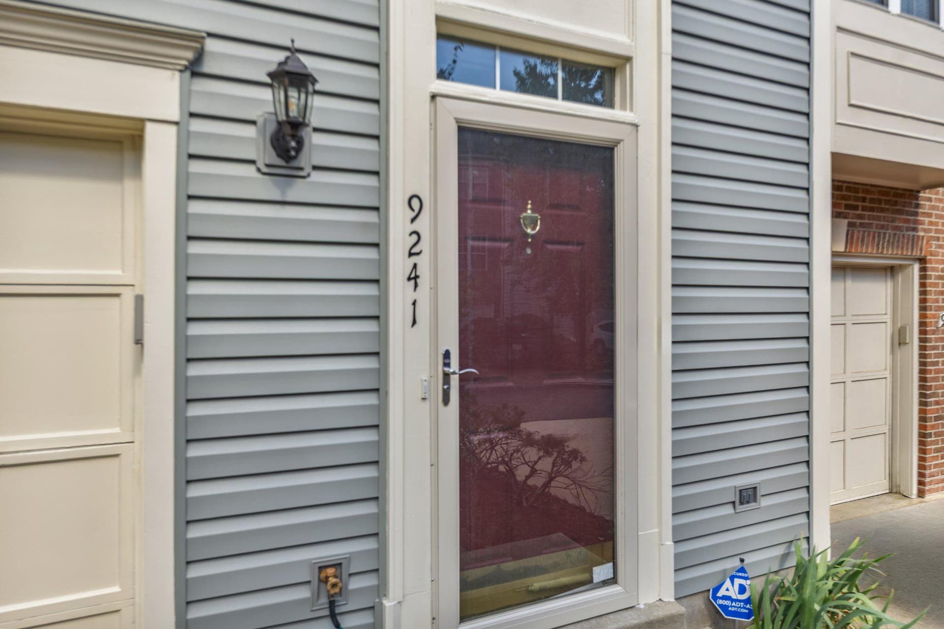 9241 Lorton Valley Road photo 4
