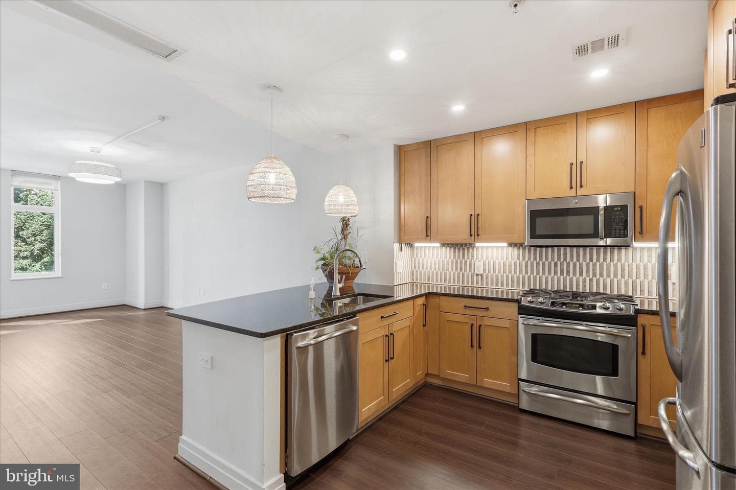 8220 Crestwood Heights Drive #206 photo 8