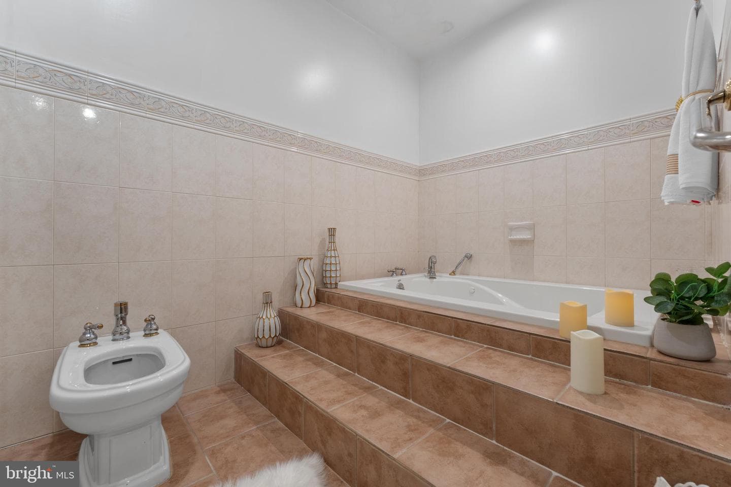 6816 Shrine Court photo 25