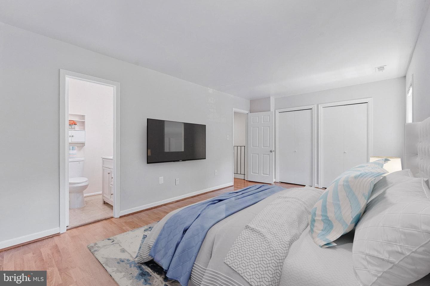 9599 Blake Park Court photo 6