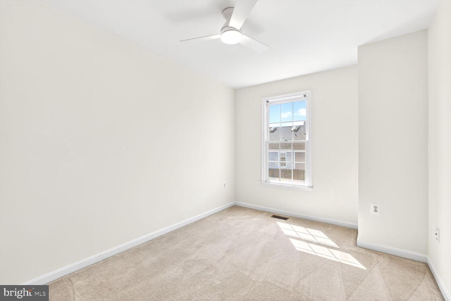 7025 Bentley Mill Place photo 24