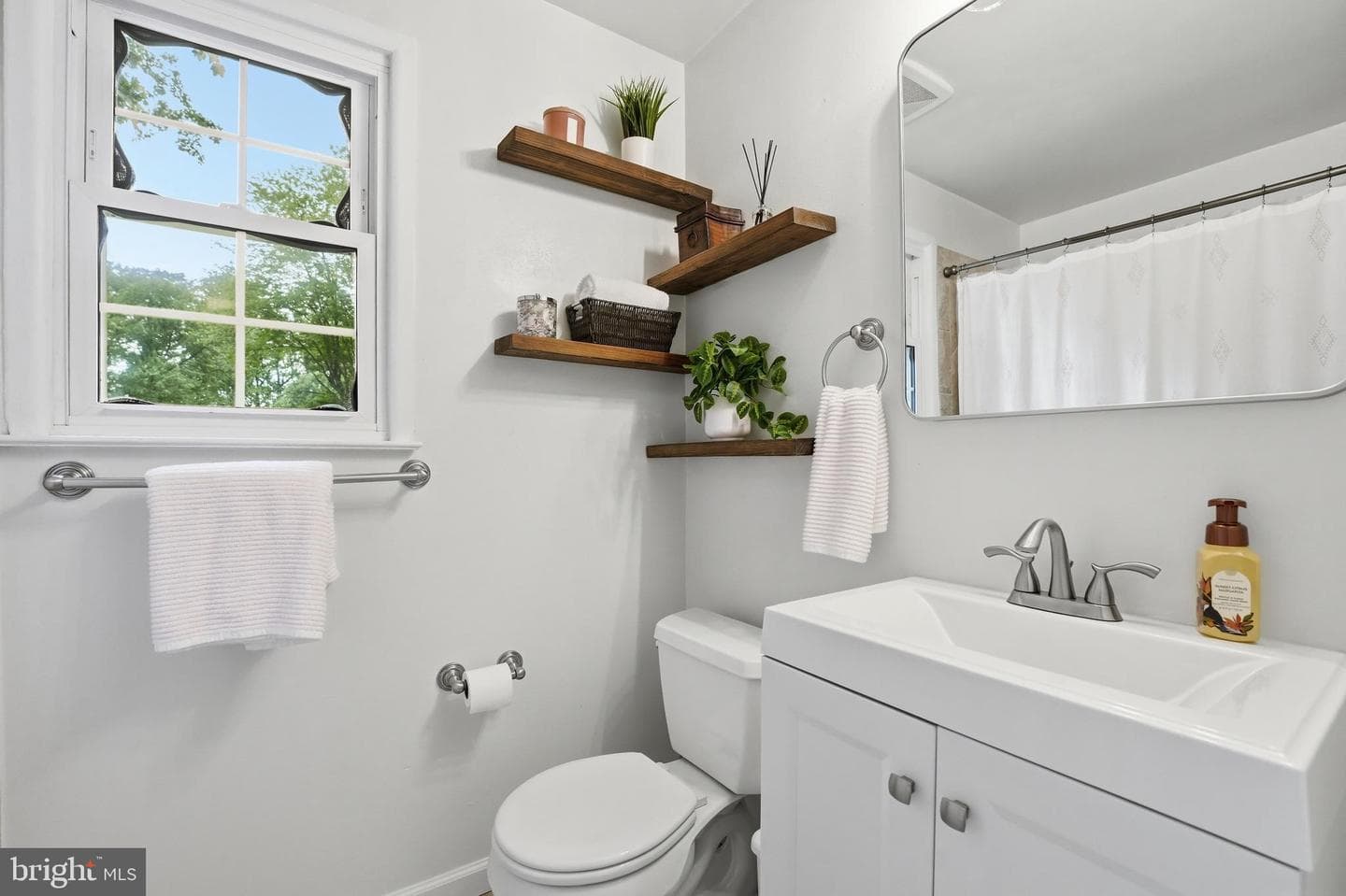 5209 Milland Street photo 33