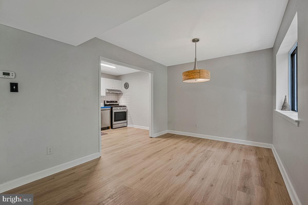1663 Parkcrest Circle #200 photo 11