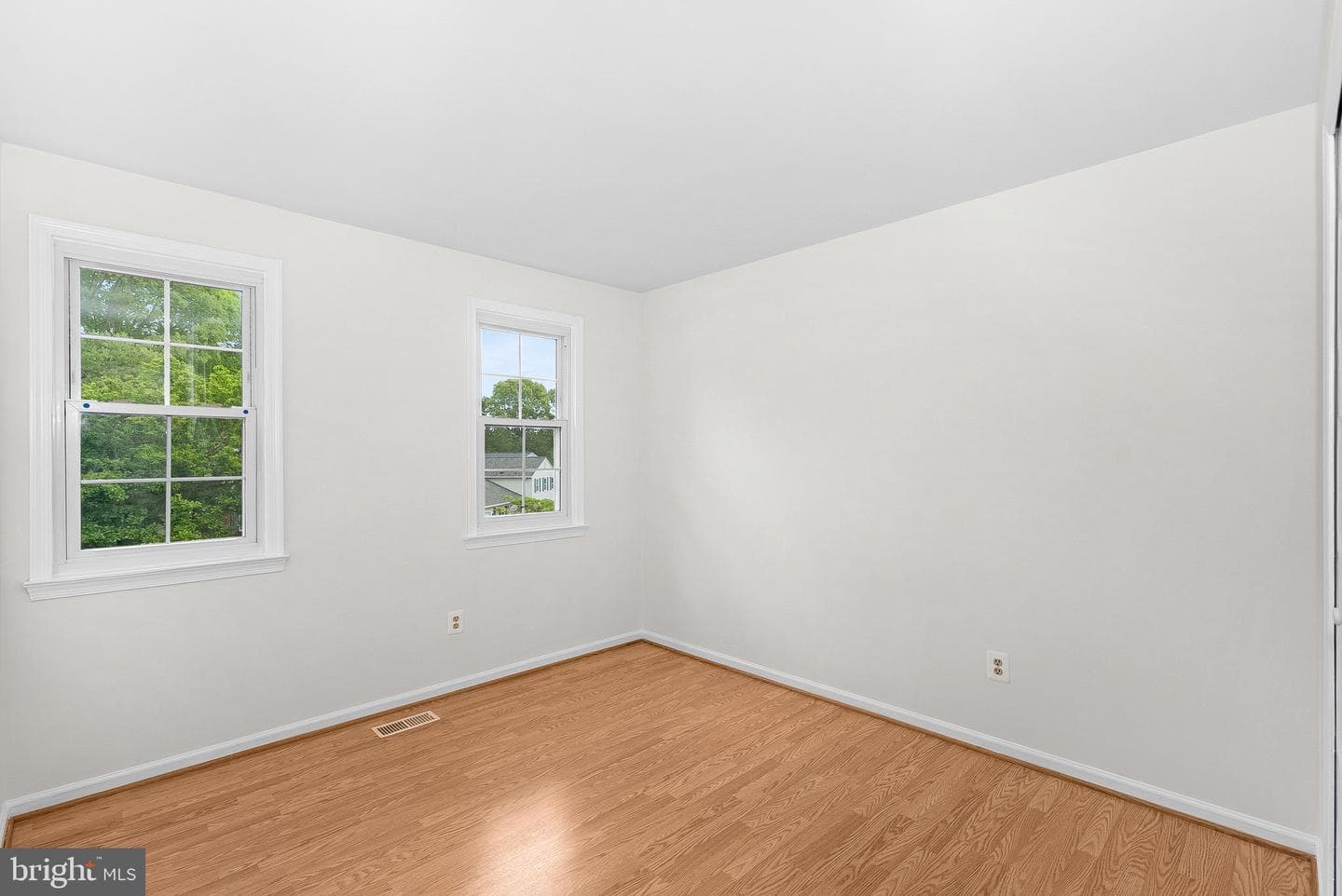 9361 Tartan View Drive photo 21