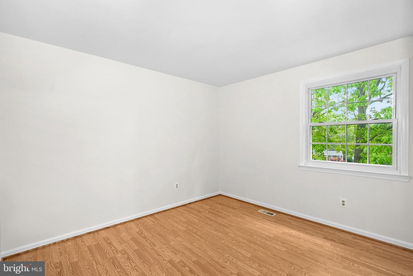 9361 Tartan View Drive photo 24