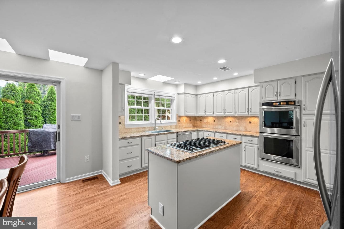 10215 Martinhoe Drive photo 4