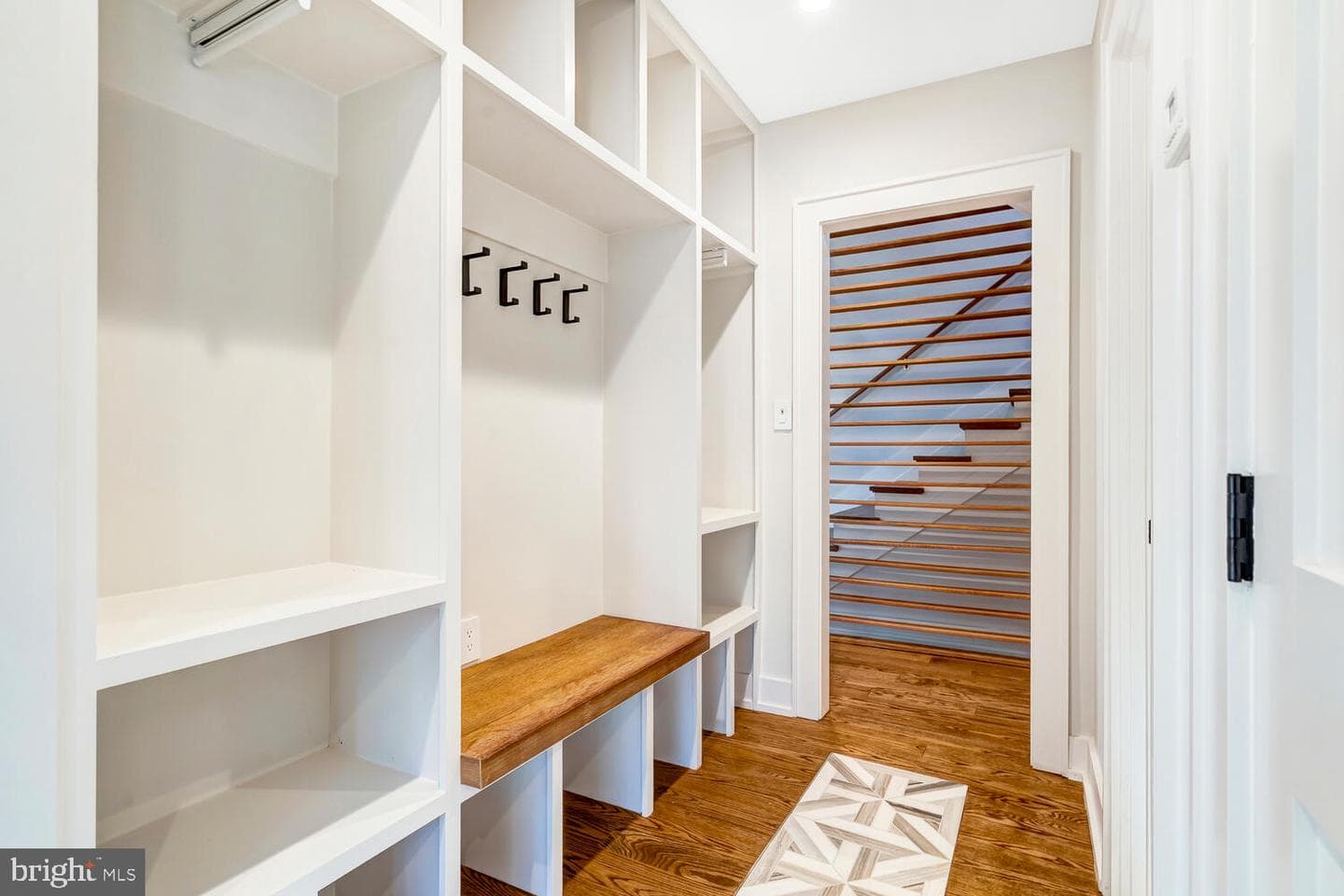 5921 Chesterbrook Road photo 13