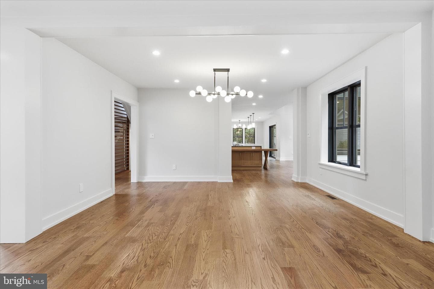 5921 Chesterbrook Road photo 21