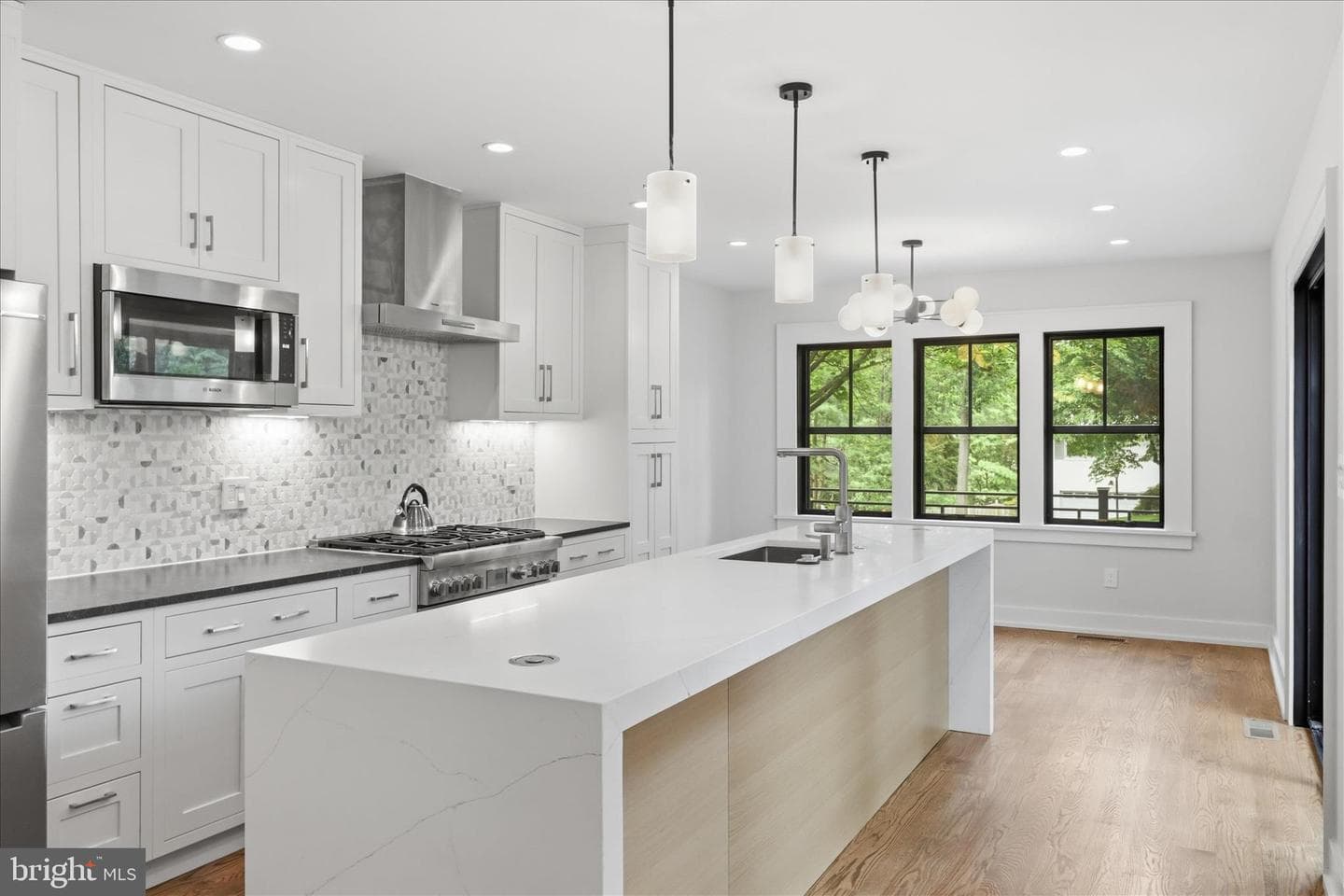 5921 Chesterbrook Road photo 30