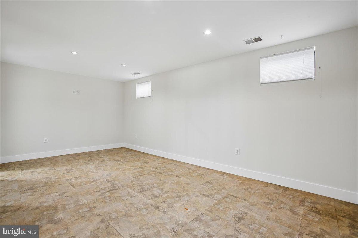 7018 Bradwood Court photo 28
