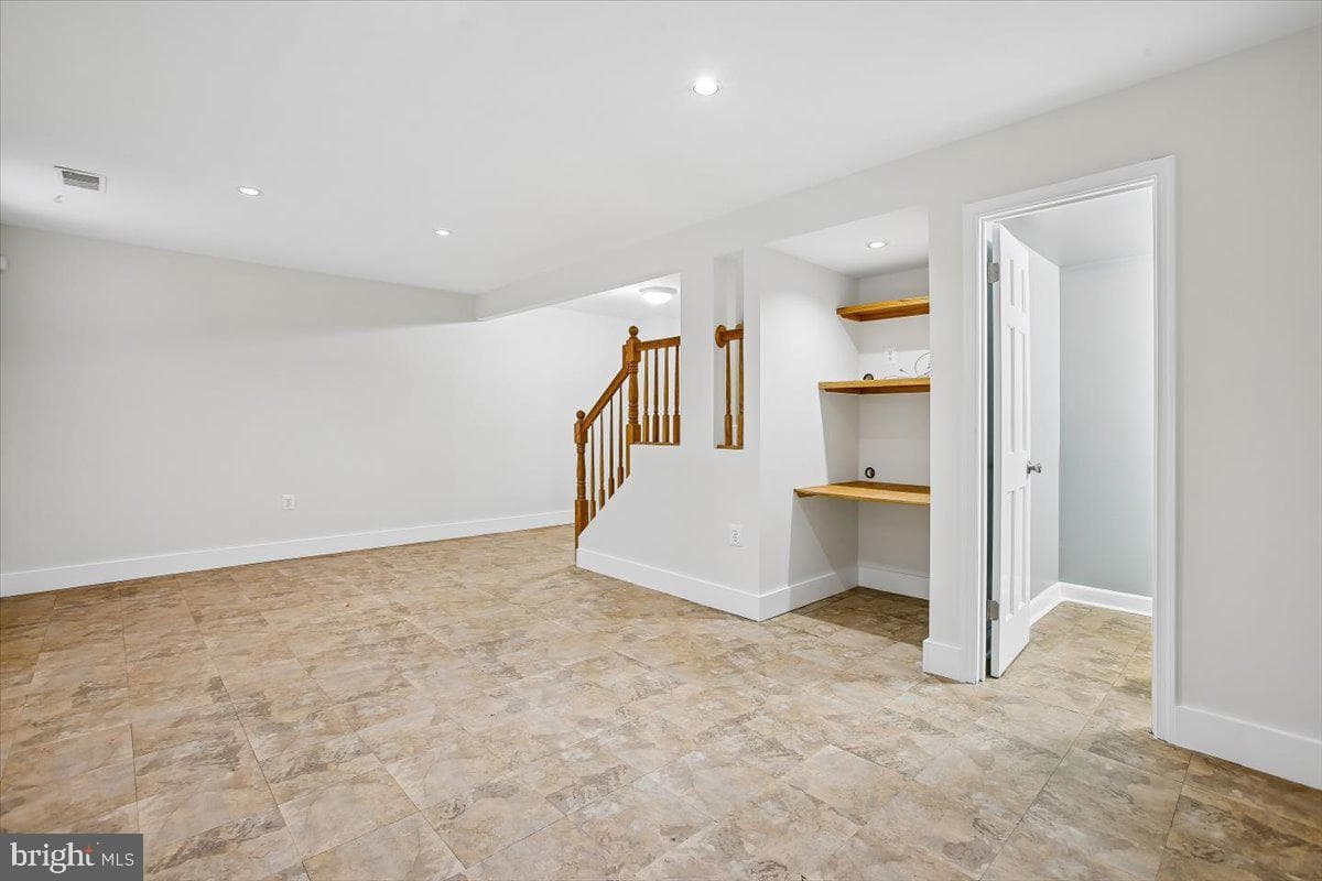 7018 Bradwood Court photo 30