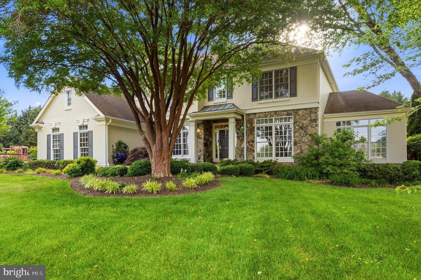 8206 Greentree Manor Lane photo 20