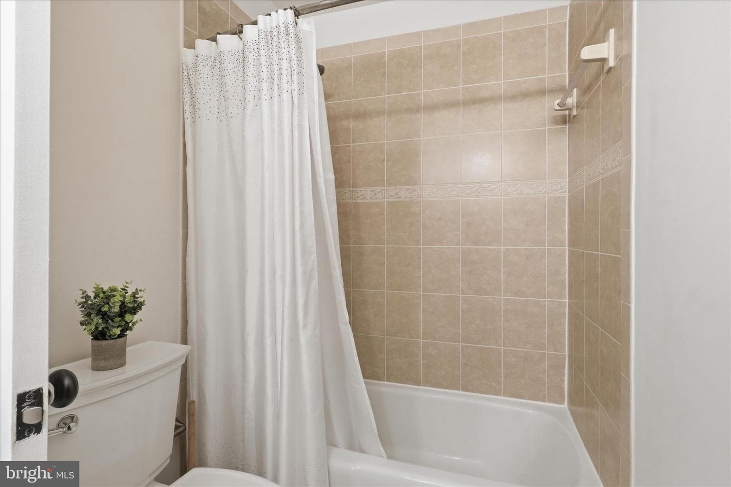 9032 Rosewall Court photo 28