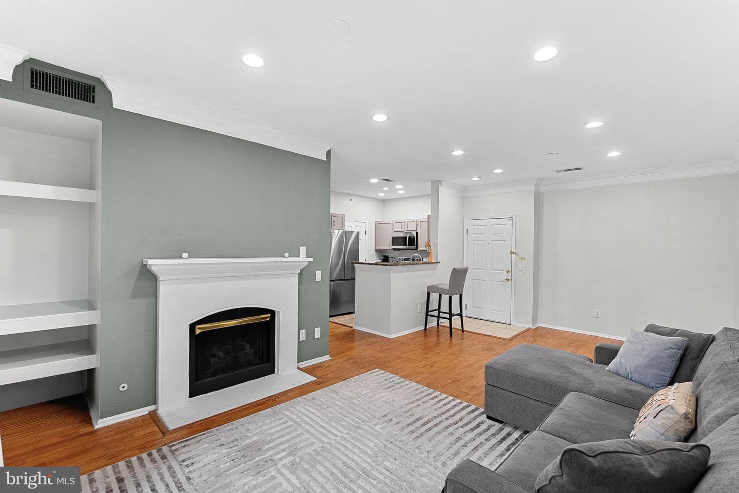 1521 Spring Gate Drive #10406 photo 5