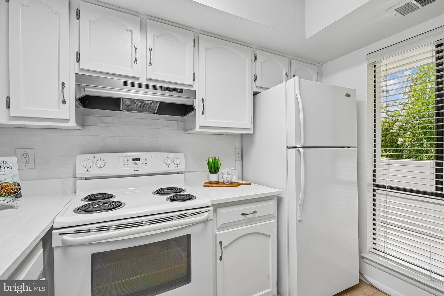 5758 Village Green Drive #d photo 9