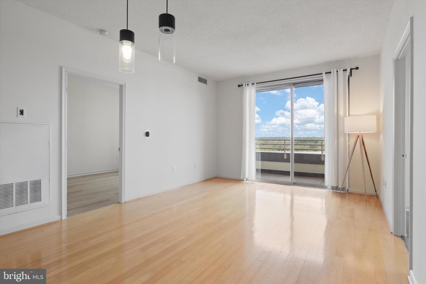 2726 Gallows Road #1506 photo 8
