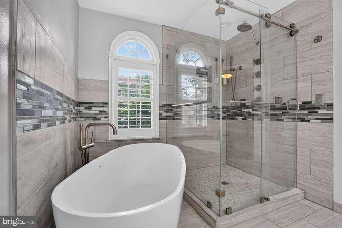 7919 Bracksford Court photo 3