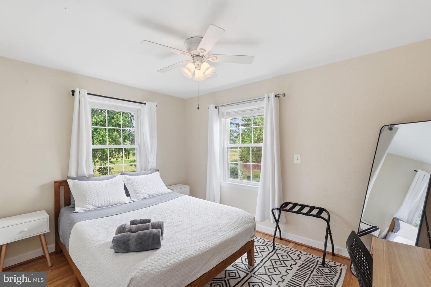 2250 Arlington Terrace photo 10