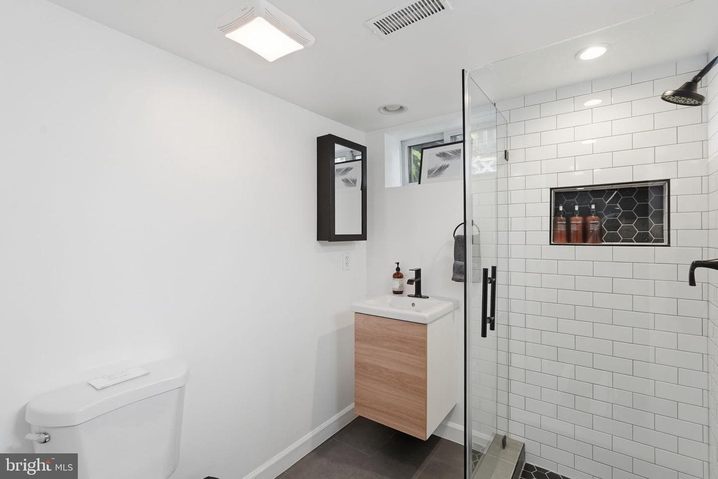 2250 Arlington Terrace photo 18