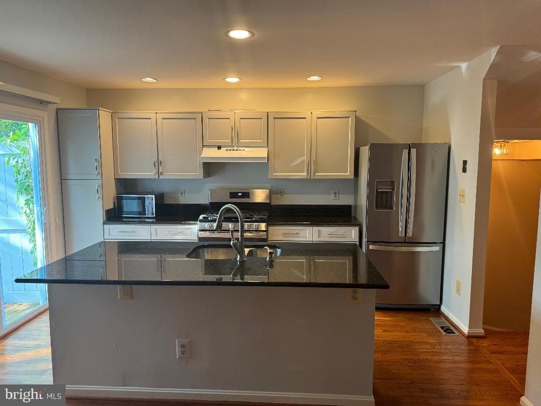 12097 Edgemere Circle photo 4