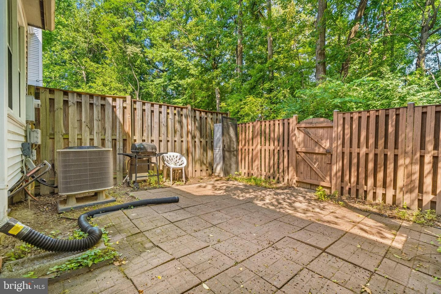 6016 Rockton Court photo 35