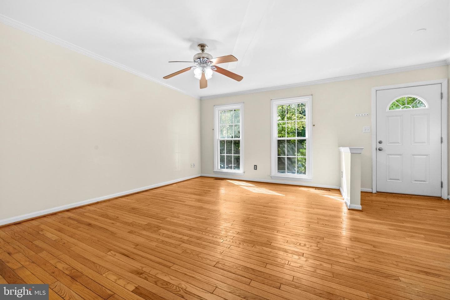 6016 Rockton Court photo 8