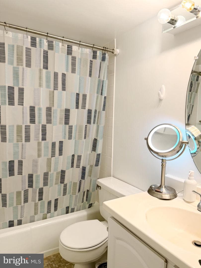 6001 Arlington Boulevard #310 photo 12